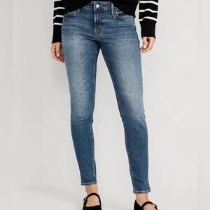 Old Navy Women’s Jeans Size 12 Mid Rise Super Skinny Cotton Classic